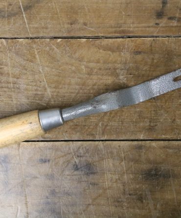 Vintage Daisy Puller #1