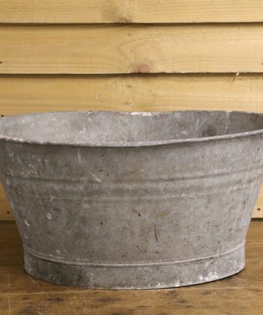 Sloping Oval Tub #10