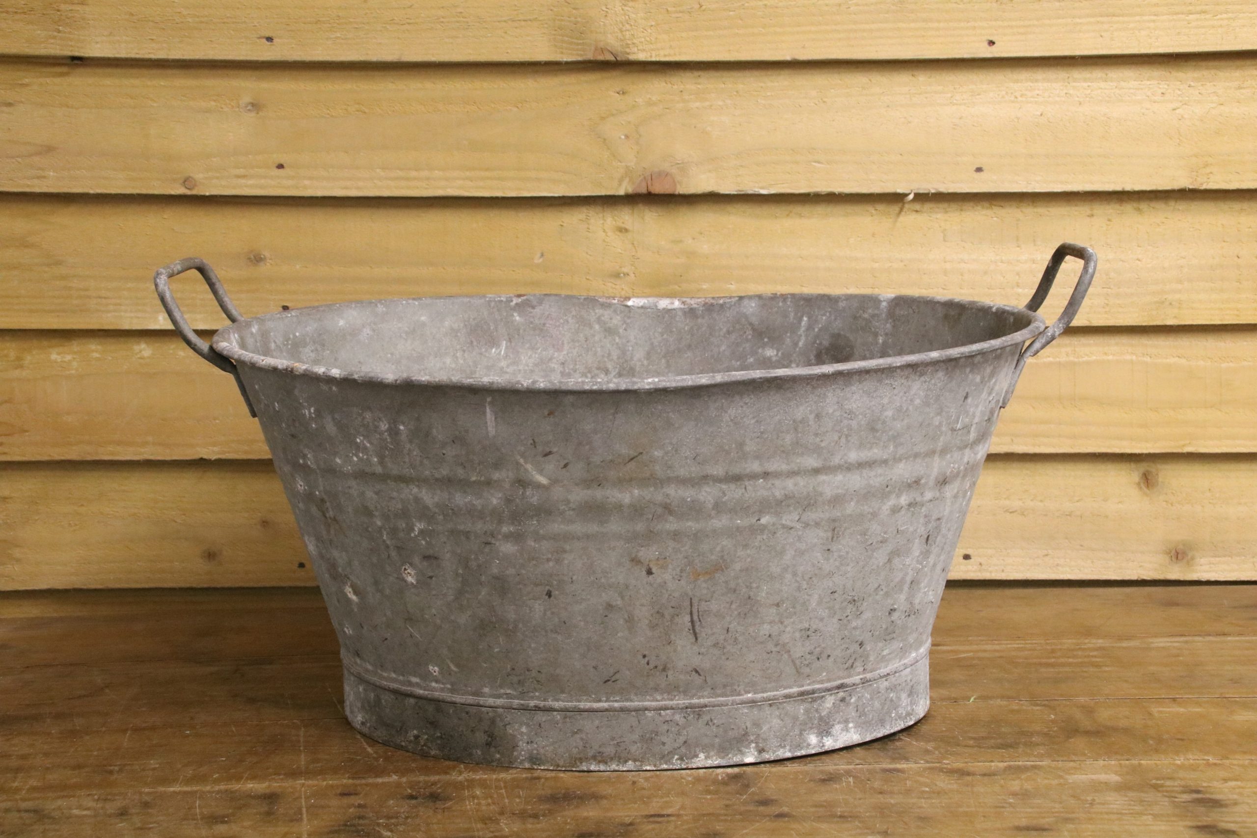 Sloping Oval Tub #10