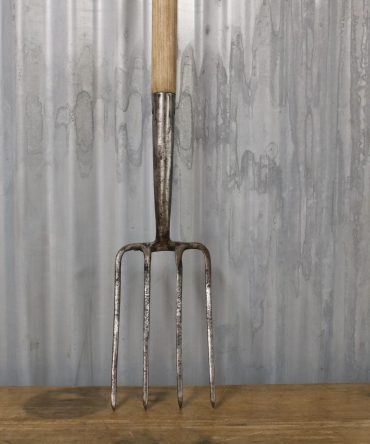 Vintage Border Fork #1
