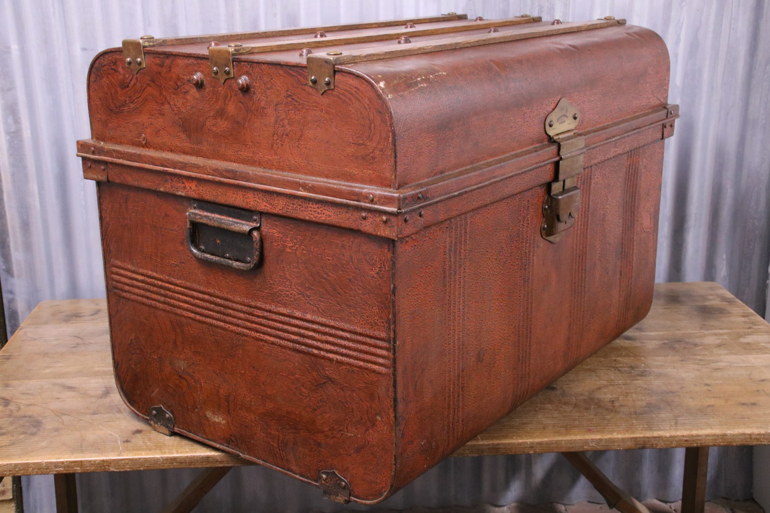 Large Tin Trunk - Image 2
