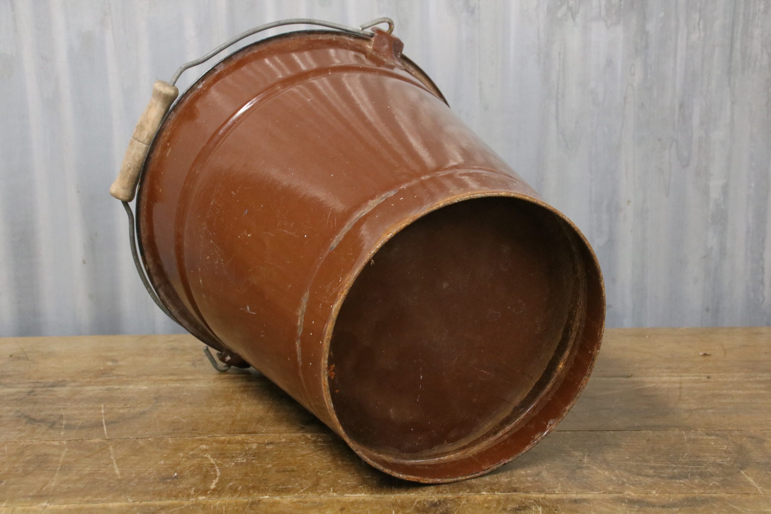Enamel Bucket #9 - Image 4
