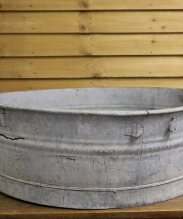 Shallow Round Tub #1